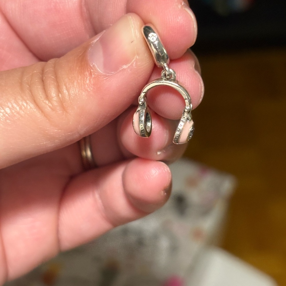 Pandora headphones dangle charm